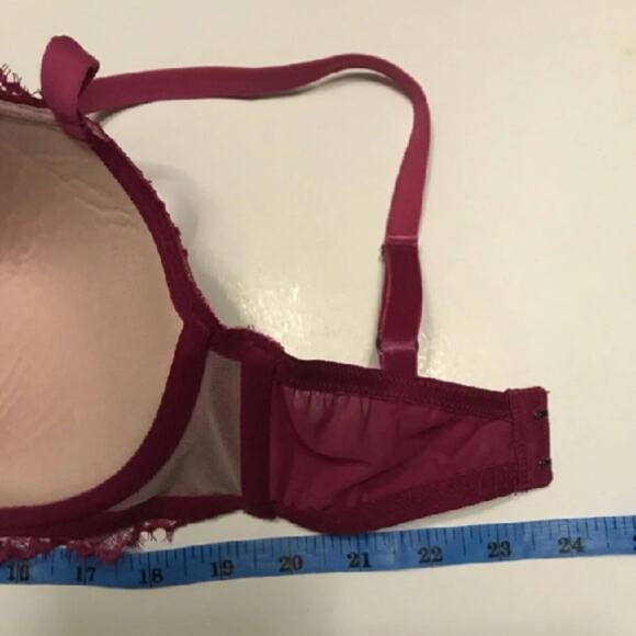 Victoria’s Secret lace velvet bra - Picture 3 of 5